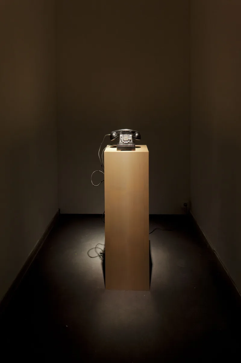 Janet Cardiff & George Bures Miller Kathmandu Dreams, 2007 19 x 22,5 x 13,5 cm old telephone, iPod installation view Haus der Kunst, 2012 photo: Wilfried Petzi