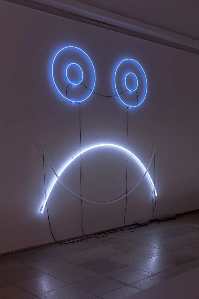 Adele Röder Installation view Haus der Kunst COMCORRÖDER Mask Totem (Part Four) C-Component and Umlaut Neon Lights (Neon / Argon / Krypton / Mercury), 2010/2015 From "O L Y M P I A, or: Message from the Dark Room" Series. Photo: Maximilian Geuter