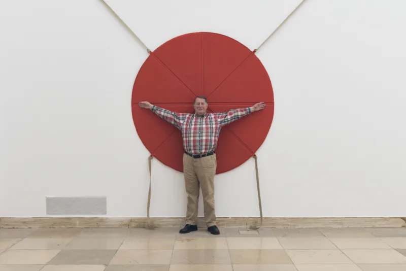 Franz Erhard Walther. Shifting Perspectives, Installationsansicht, Aktivierung, Haus der Kunst, 2020, Foto: Maximilian Geuter © VG Bild-Kunst, Bonn 2020